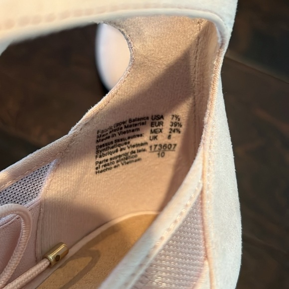 Christian sirjano flats EUC 7.5 - Picture 7 of 7